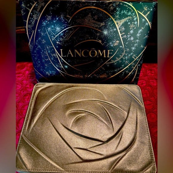 Lancôme 10pc Makeup and Skincare Set - Picture 5 of 9